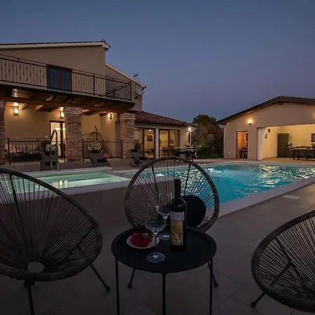 Villa Rosa By Istrialux *