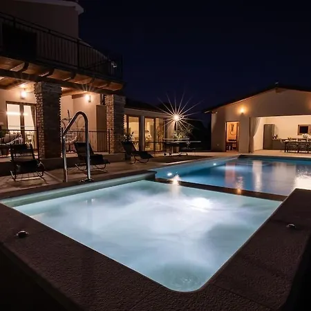 Вилла Rosa By Istrialux