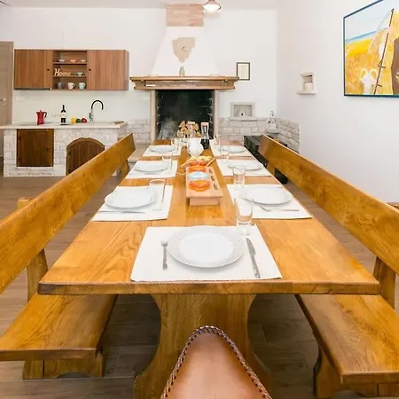 Rosa By Istrialux * Loborika