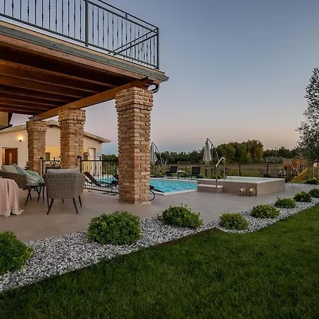 Rosa By Istrialux וילה